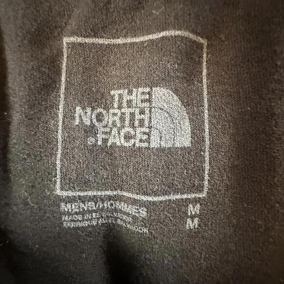 The North Face Black Long Sleeve Shirt Men’s M – Logo Sleeve, Cotton Comfort Q16 - Picture 2 of 9